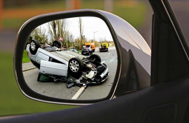 ディーラー 代車 事故 保険